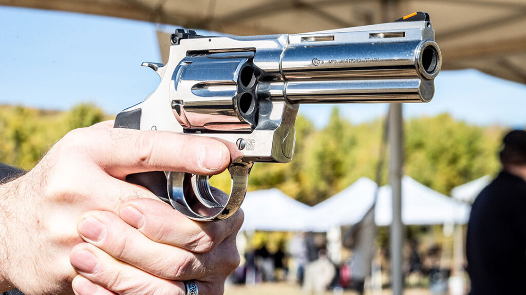 Shooting the Colt Anaconda 4.25-inch .44 Magnum