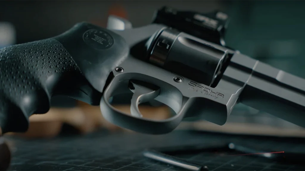 The Spohr L562 Revolver.