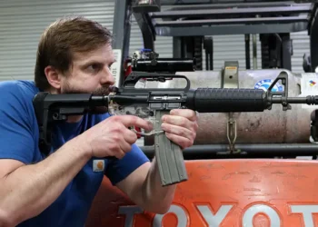 Shooting the TNARMS-15 Clear AR Build.