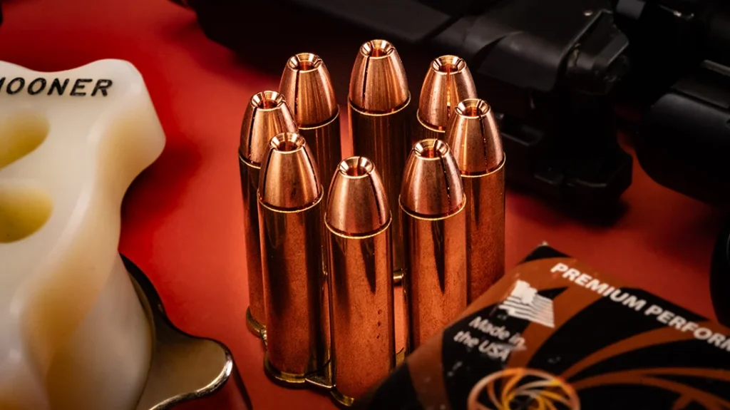 The Smith & Wesson TRR8 embodies the philosophy of versatility.