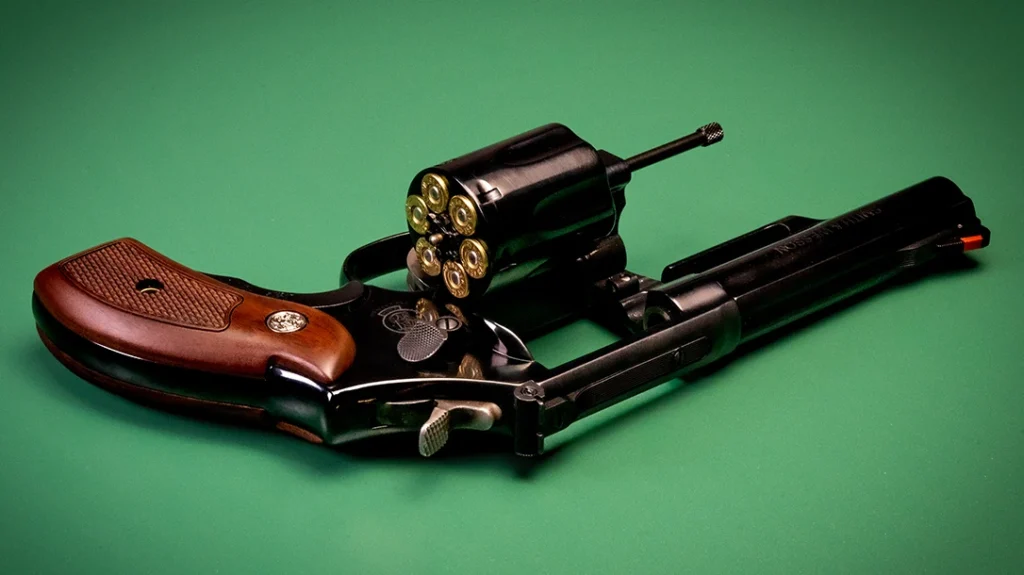 A smaller outer-diameter ejector rod and modified crane geometry now allow for a full-profile barrel and forcing cone.