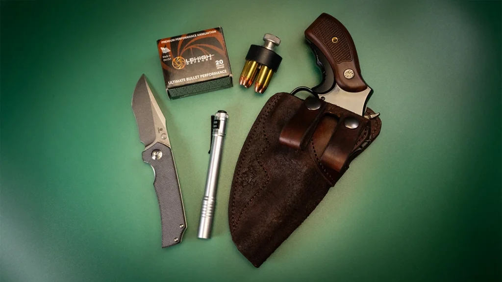 To carry the No-Lock Model 19, the author has been using a roughout IWB holster from Side Guard Holsters.