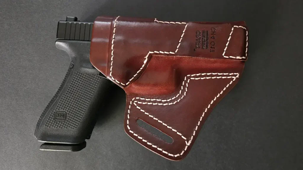 The Wolverine Holster is designed for cross-draw.