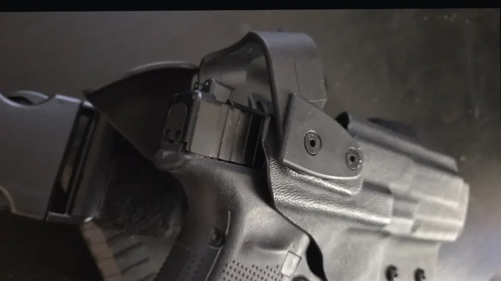 The Falco E902 is a level two holster.