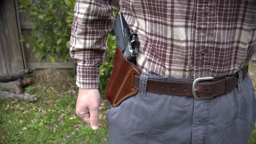 The Ruger SR1911 Lightweight Commander is best set up for carry rather than competition.