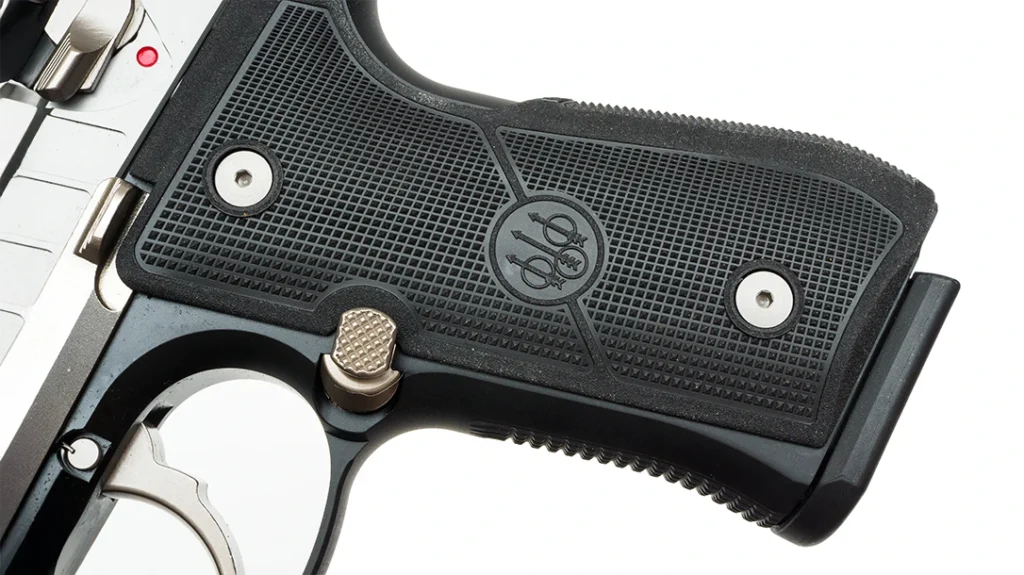 The Beretta 92G Elite LTT II features a checkered, wraparound grip with variable-density checkering on the Vertec frame to further enhance the shooter’s grip on the pistol.