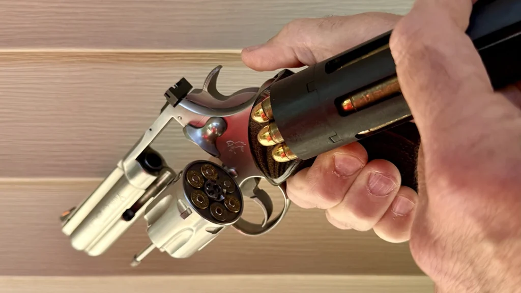 After a few trials and errors, the author was able to reload, using the High-Capacity Revolver Speed Loader, without issues.