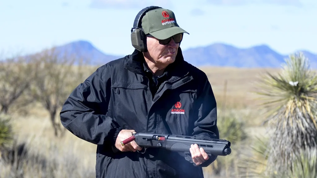 The author’s test sample ran everything from light 2 ¾” skeet loads to heavy 3” 000 buckshot loads without a stutter!